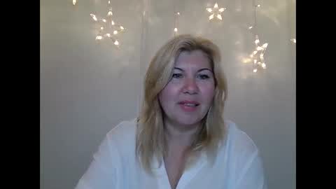 ladycharisma online show from April 2026 07:58:01 PM