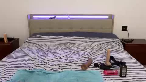 ladymelon13 online show from April 2026 07:28:02 AM