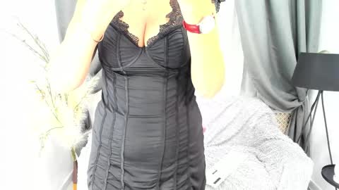 ladysexyx online show from November 2025 04:29:02 PM