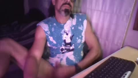 Snapshot of lagenovadura chatting on July 2026 04:30:01 AM La Genova esta Dura beard boy male dick mastubate latinosexy latinohot latino glasses mature strong stronglegs online show from July 2026 04:30:01 AM