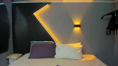    online show from April 2026 10:16:01 PM