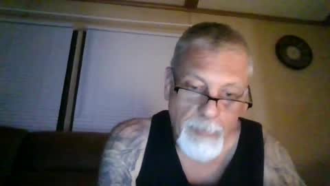 laidbackluxury online show from June 2026 01:50:02 AM