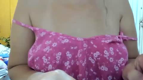 Snapshot of lailasensu chatting on January 2026 12:33:02 PM LAILA online show from January 2026 12:33:02 PM