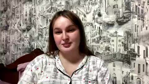 Mia online show from May 2026 07:08:01 PM