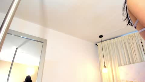 lala_demon online show from April 2026 12:18:02 PM