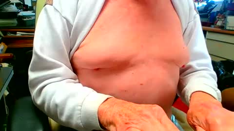 Snapshot of lamarbrazil chatting on January 2025 07:49:01 PM lamarbrazil online show from January 2025 07:49:01 PM