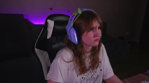 Kay online show from October 2025 08:48:02 PM