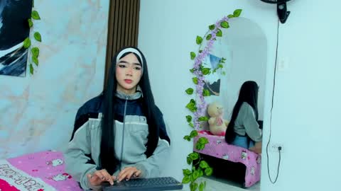 Lana online show from April 2026 01:09:02 PM