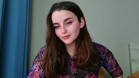 lana_gl online show from May 2026 10:43:01 AM