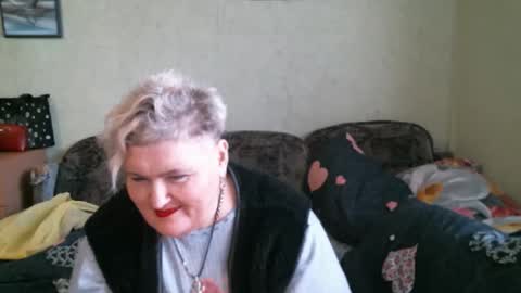 lanacat555 online show from November 2025 11:32:02 AM