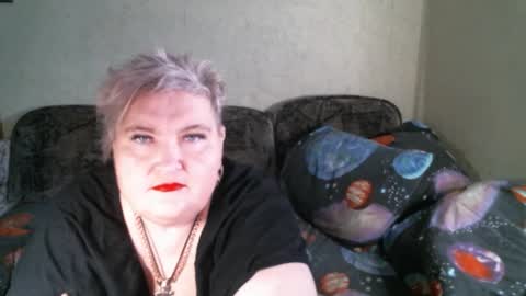 lanacat555 online show from April 2026 03:00:02 AM