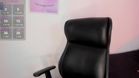 LanaJones online show from April 2026 01:16:01 PM