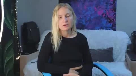 LanaviSmith online show from November 2025 06:26:02 AM