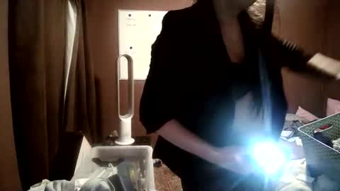 Megan Brookes online show from December 2025 08:49:01 PM