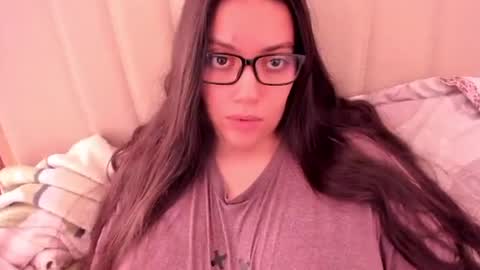 lara online show from April 2026 02:27:02 PM