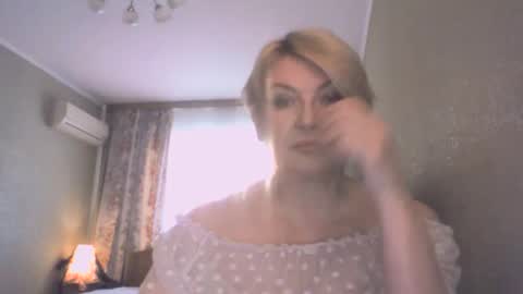 laramrs online show from April 2026 04:34:01 PM