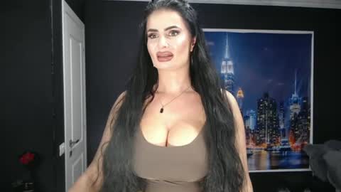 laras_moans online show from June 2026 08:30:01 AM