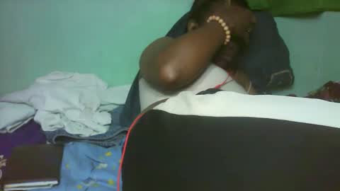 larissa645771 online show from March 2026 06:12:02 PM