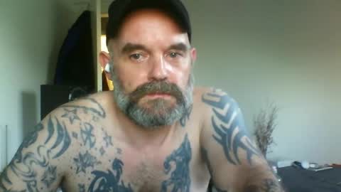 larsvegas1895 online show from May 2026 06:26:01 PM
