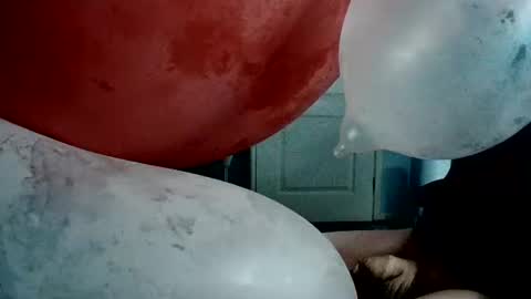 Snapshot of latexchris77 chatting on May 2026 02:18:02 AM latexchris77 online show from May 2026 02:18:02 AM
