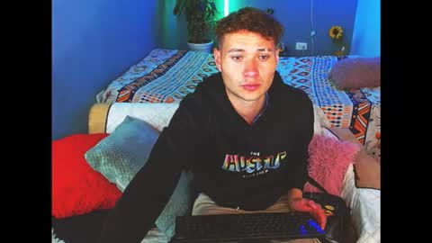 latin_boysxxx_ online show from January 2026 01:33:01 AM