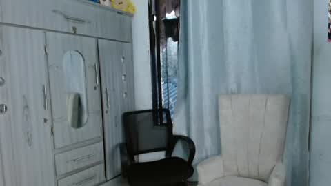 Snapshot of latina_queen0 chatting on July 2026 11:19:01 PM latina_queen0 online show from July 2026 11:19:01 PM