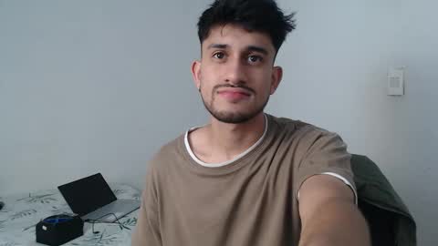 camilo online show from March 2025 05:53:01 AM