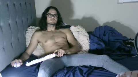 latinincognito online show from October 2025 07:23:01 AM