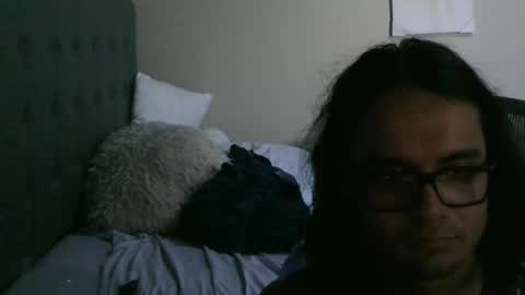 latinincognito online show from November 2025 07:18:02 PM