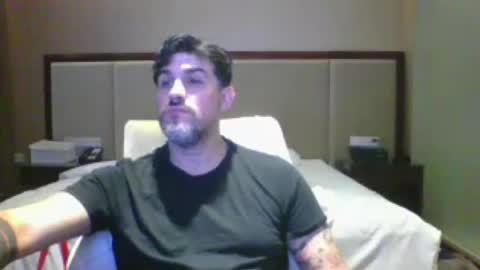 latinmaduro33 online show from July 2026 04:44:02 PM