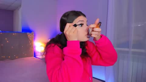 Laura online show from February 2026 06:13:01 AM