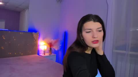 Laura online show from March 2026 05:57:01 AM