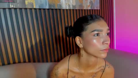 Laura online show from March 2026 12:43:02 PM