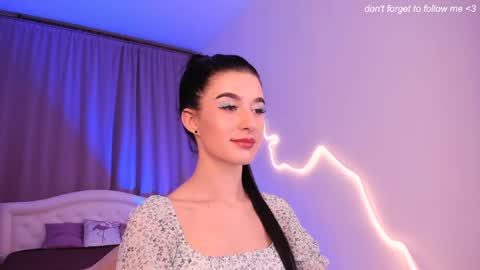 Laura online show from June 2026 09:39:01 PM