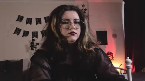 Miss Laura online show from February 2026 10:00:02 AM