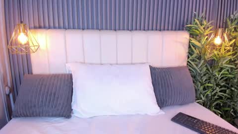 LauraCarther  online show from April 2026 07:05:02 PM