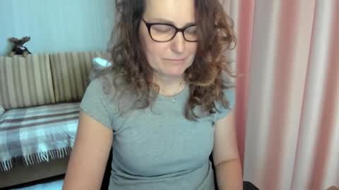 Lauraoven1 online show from March 2026 08:42:02 AM