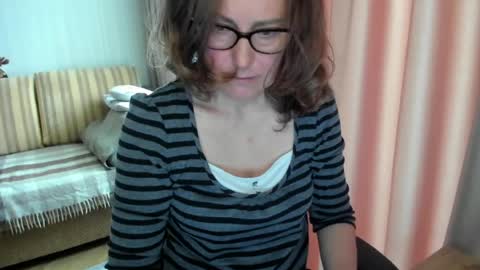 Snapshot of lauraoven1 chatting on May 2026 08:08:02 AM Lauraoven1 online show from May 2026 08:08:02 AM