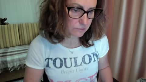 Snapshot of lauraoven1 chatting on May 2026 10:34:02 AM Lauraoven1 online show from May 2026 10:34:02 AM