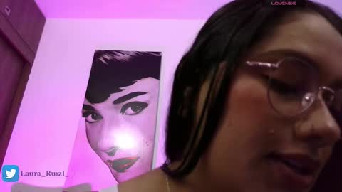 Aleja online show from September 2025 07:04:01 PM