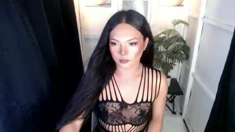 laurasaintxxx online show from July 2026 02:02:02 AM