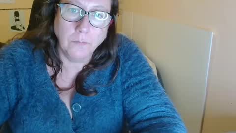 Snapshot of laureanne50 chatting on December 2024 04:29:02 PM laureanne online show from December 2024 04:29:02 PM