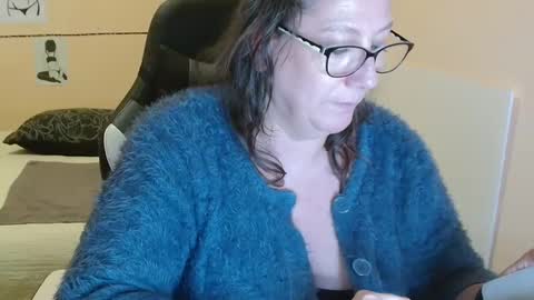 Snapshot of laureanne50 chatting on December 2024 04:49:01 PM laureanne online show from December 2024 04:49:01 PM