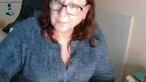 Snapshot of laureanne50 chatting on December 2024 02:49:01 PM laureanne online show from December 2024 02:49:01 PM