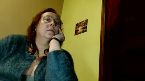 Snapshot of laureanne50 chatting on February 2025 08:09:02 PM laureanne online show from February 2025 08:09:02 PM