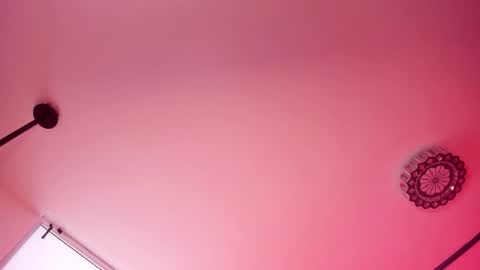 Lauren online show from March 2026 06:25:01 PM