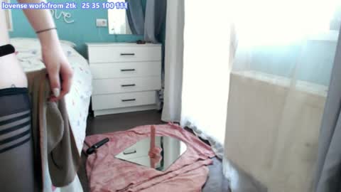 laurenceandviolette online show from June 2026 08:27:02 AM