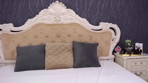 Laura online show from April 2026 01:34:02 PM