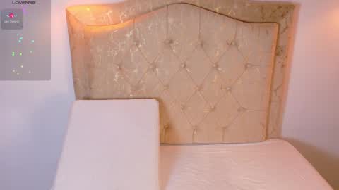 laurenn_smitth online show from April 2026 12:50:02 PM