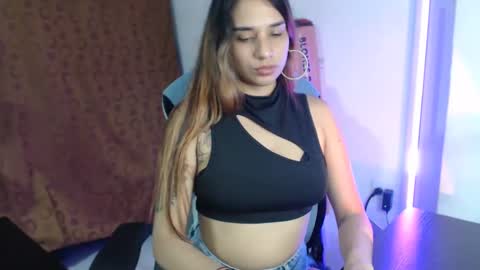 Lauren online show from January 2025 10:45:01 PM